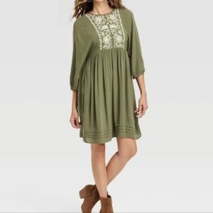 NWT Green Boho Knox Rose Embroidered Dress